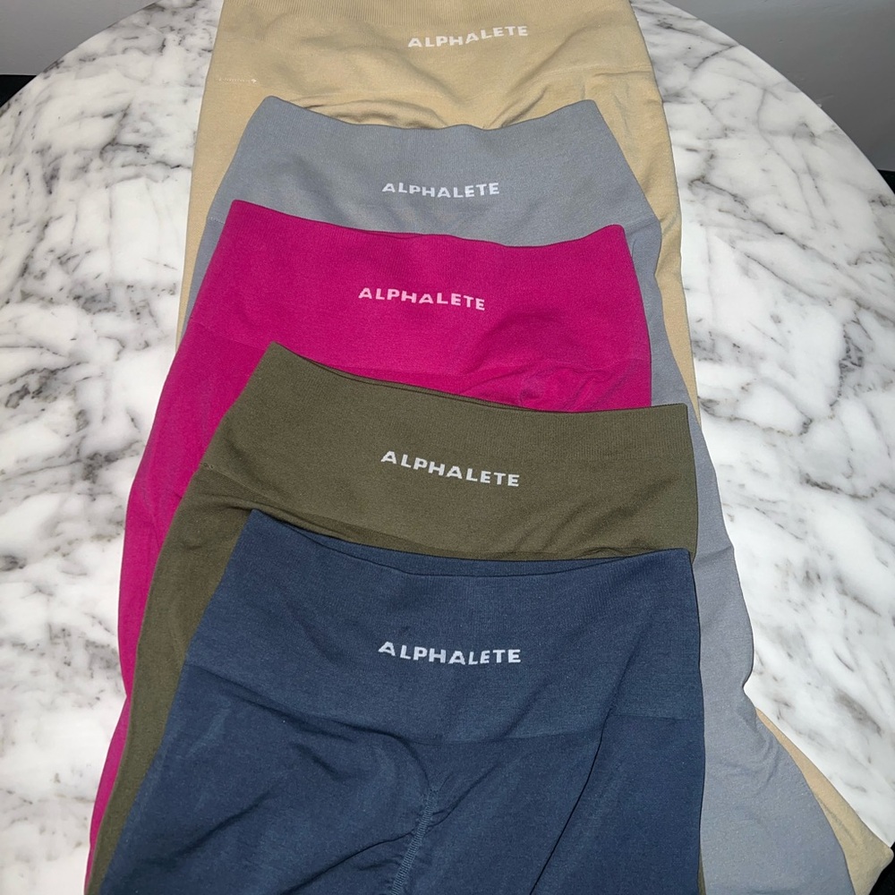 Alphalete Amplify Leggings 50 for all 
Size small